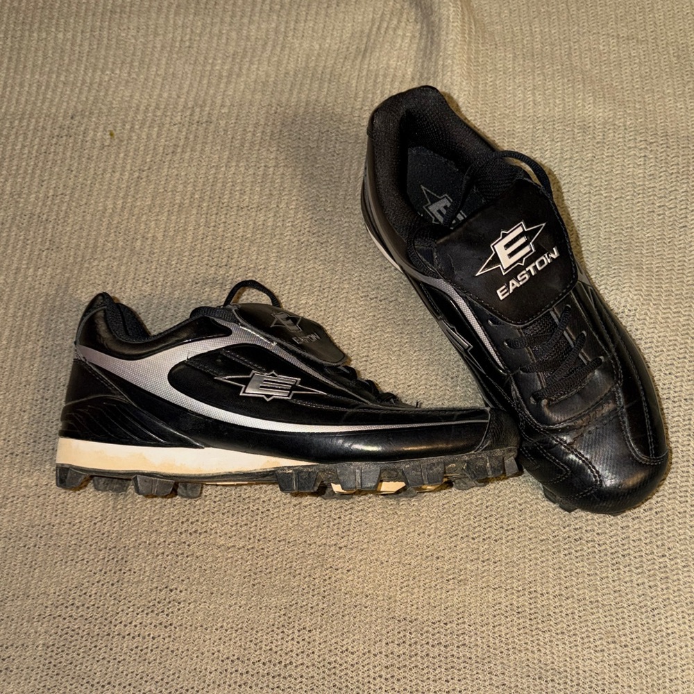 Easton Redline Low-Top Men's Athletic Shoes